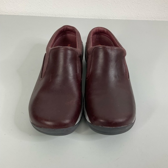 Merrell Burgundy Andorra Mule Shoes Size 7.5 - Picture 2 of 8